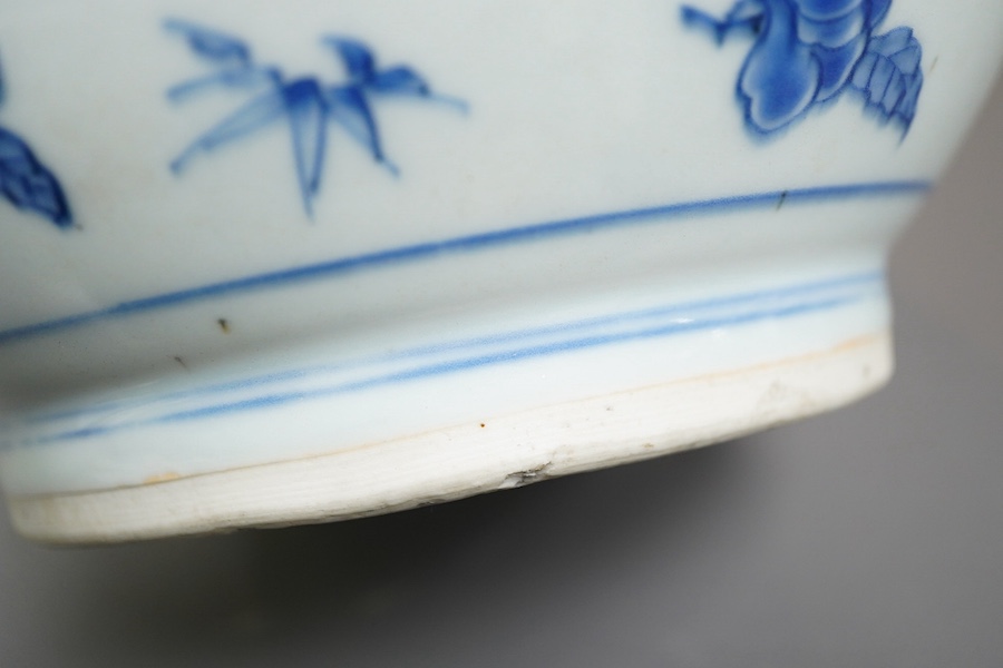 A large Chinese Transitional blue and white jar and cover, mid 17th century